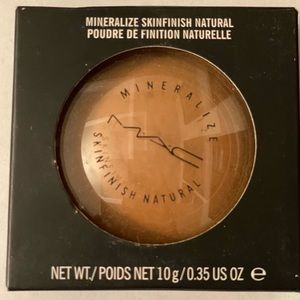 New Mac Mineralize Skinfinish Natural Dark